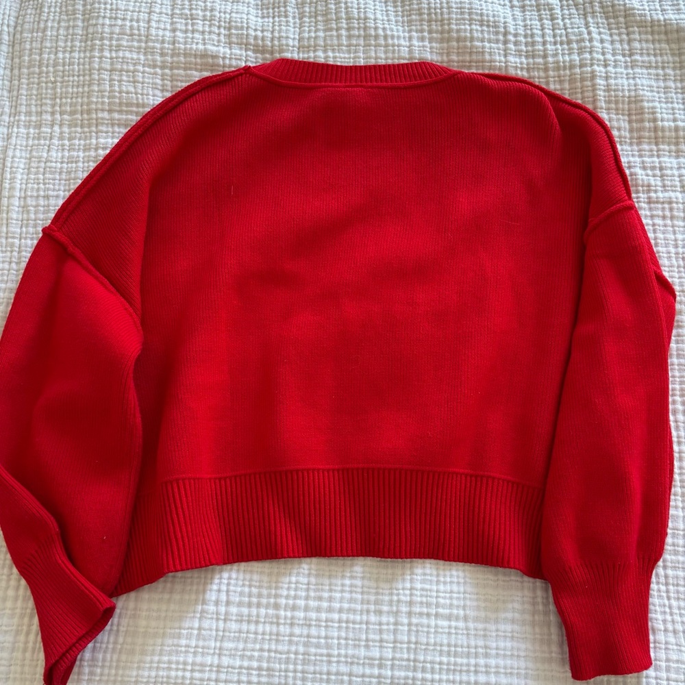 Red sweater - Picture 4 of 5